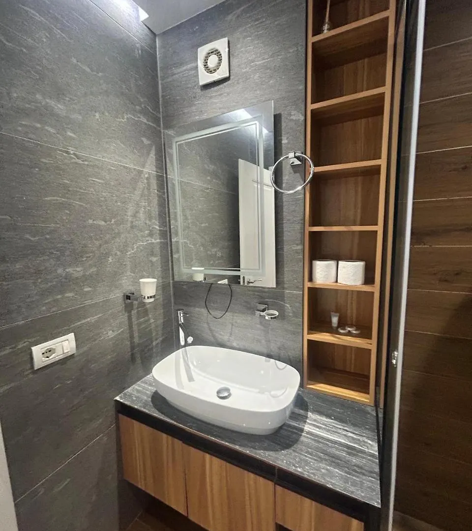 Luxury Apartment With A Seaview And Big Terrqce Durrës
